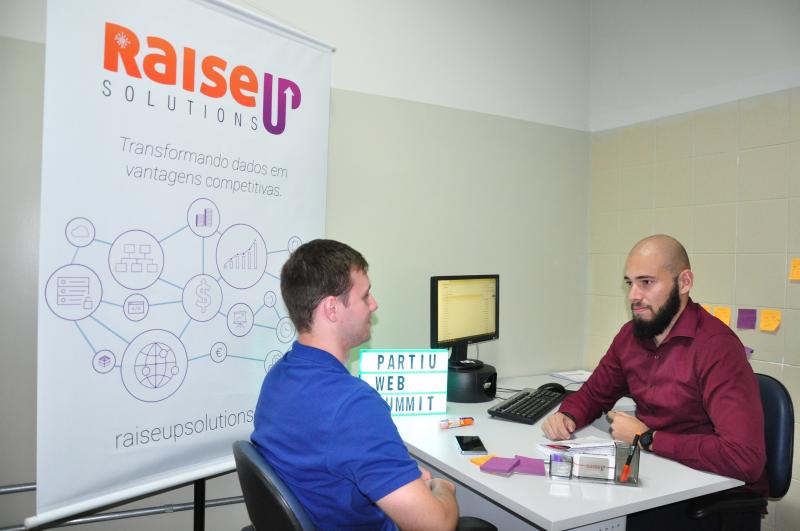 José Reis - Jovens, sócios se destacam em um mercado promissor e que cresce dia a dia: a tecnologia