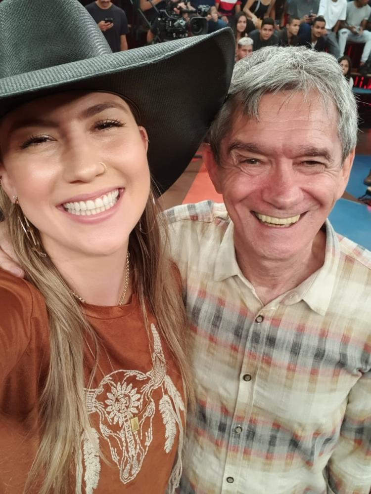 Cedida - Cantora e compositora Bruna Viola esteve no programa do Serginho Groisman, no sábado, e estará em Prudente no Brasa & Viola