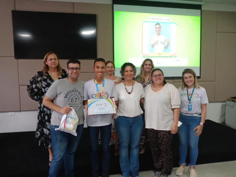 Alunos foram premiados e homenageados nesta terça