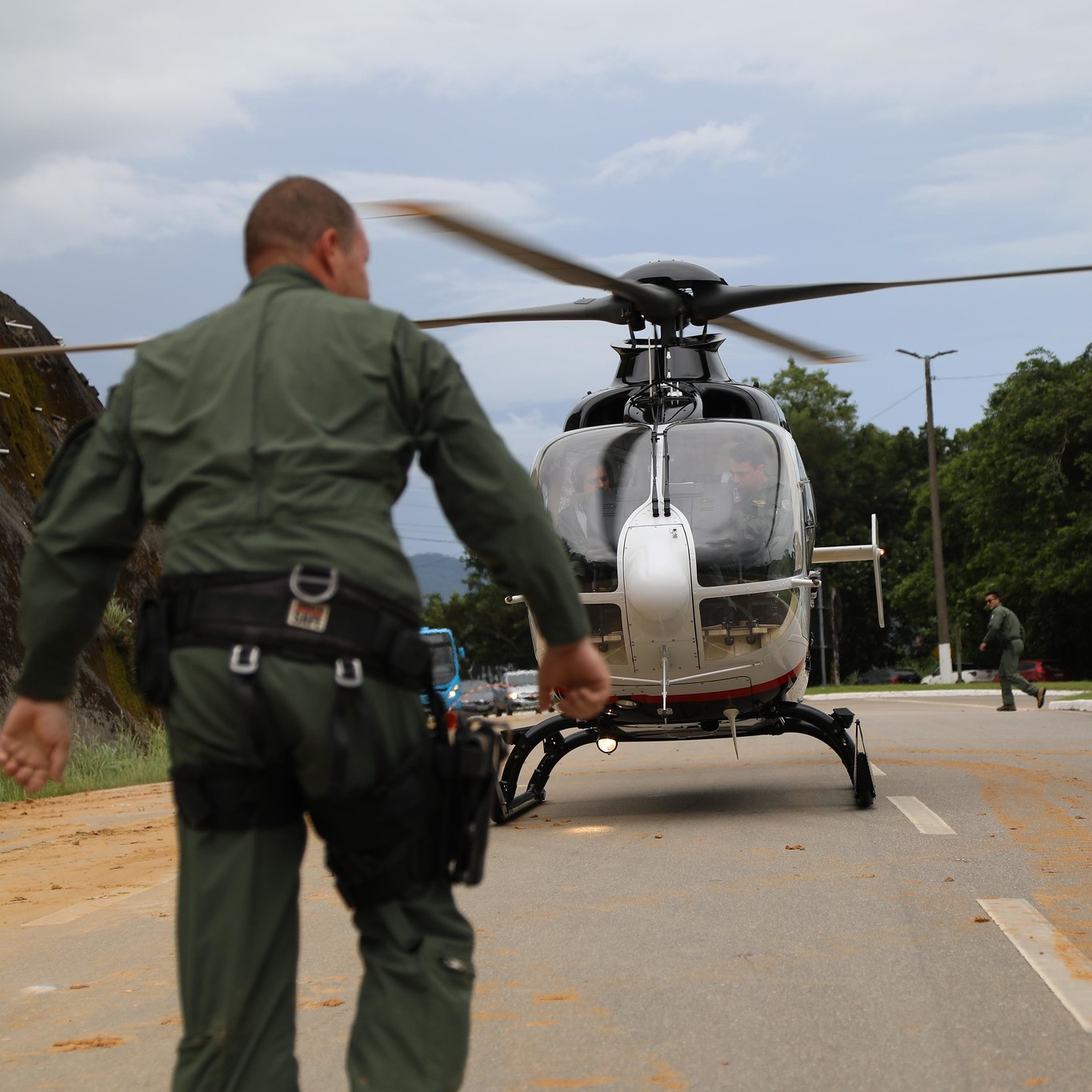 Doações chegam via transporte aéreo pelo Fundo Social de Solidariedade