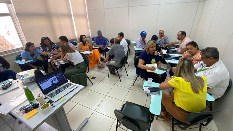 Reunião discute ações para o Plano de Desenvolvimento Local em Mirante do Paranapanema