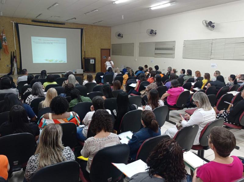 Curso sobre “Autismo no Contexto Escolar” é realizado em Pirapozinho