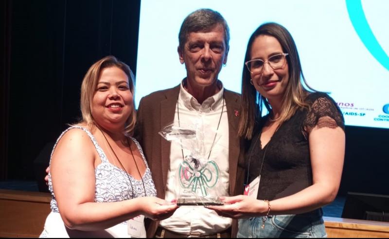 Representantes da saúde de Mirante recebem prêmio Luiza Matida 2023 das mãos do representante do Ministério da Saúde