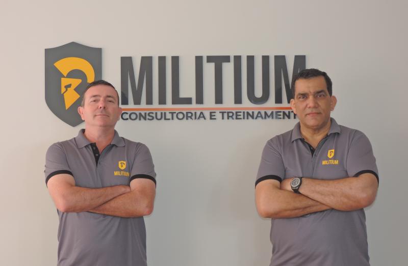 Diretores da Militium, coronéis veteranos da PM, Alexandre Fontolan e Silvio Saraiva