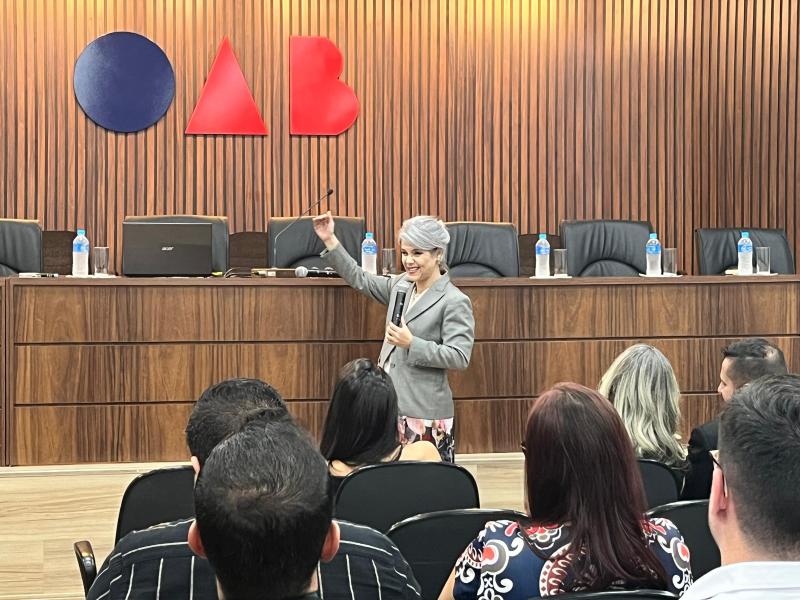 Em PP, Patrícia ministrou palestra sobre “Standard Probatório nos Crimes de Gênero”