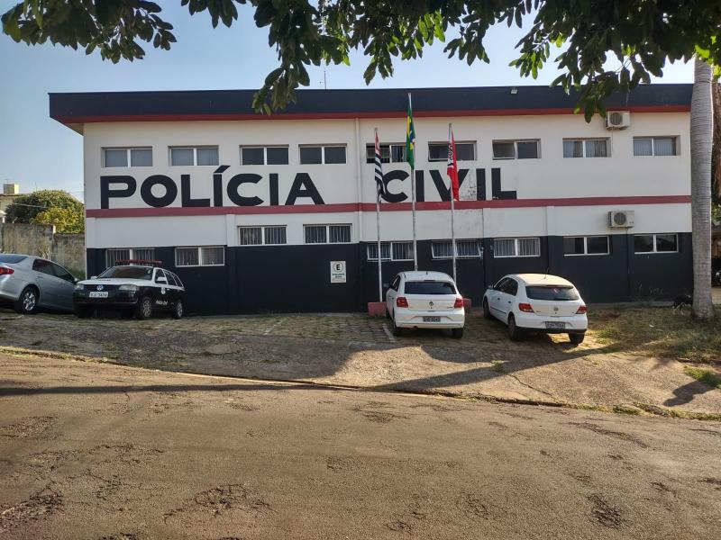 Fiscalização contou com 14 oficiais da Polícia Civil e representantes do MPE e vigilâncias sanitárias