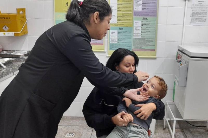 Vacinação garante que país se mantenha livre da circulação do vírus, causador da paralisia infantil