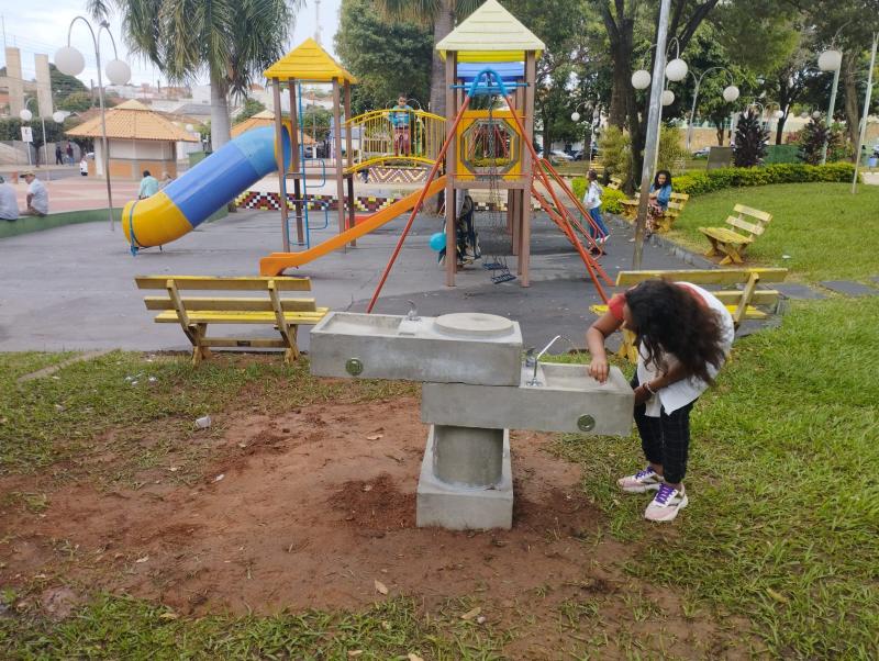 Equipamento foi instalado na Praça Ataliba Leonel