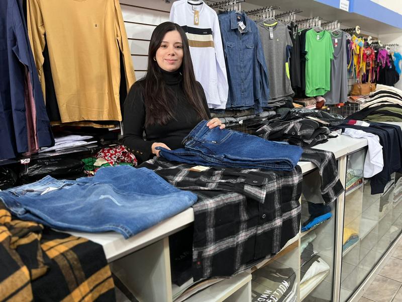 Loja Rainha Confecções já tem diversas peças para deixar a moda junina em dia