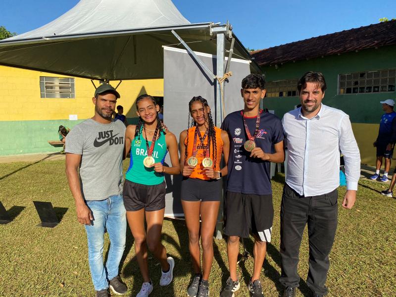 Medalhistas de PP comemoram a conquista na Fase Estadual de Araçatuba