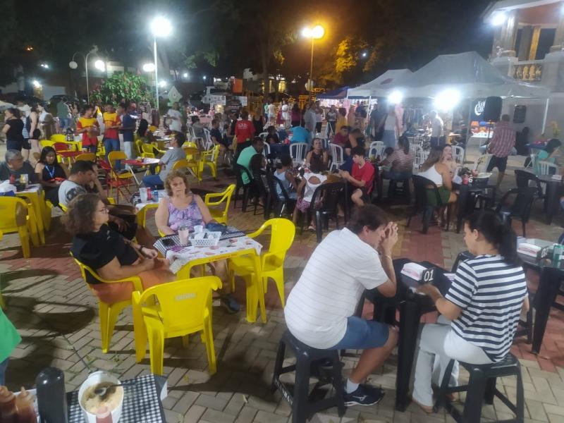 9ª Feira da Lua em Santo Anastácio entra em ritmo das festas juninas com danças típicas, além da praça de alimentação e sorteio de brindes