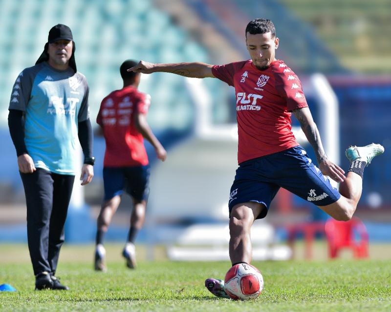 Atacante De Paula foi o último reforço anunciado pelo Carcará antes da estreia na Copa Paulista neste domingo  