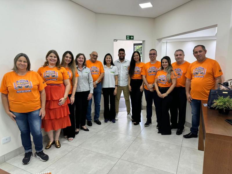 Representante da ACE Pirapozinho faz visita técnica na sede da Associação Comercial e Empresarial de Osvaldo Cruz