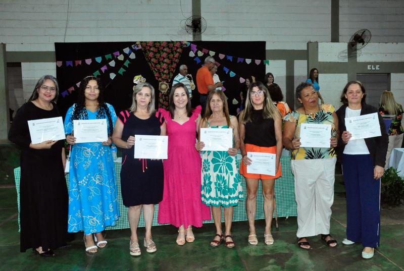 Formatura da turma de 2024 da Escola de Bordado Municipal de Santo Anastácio