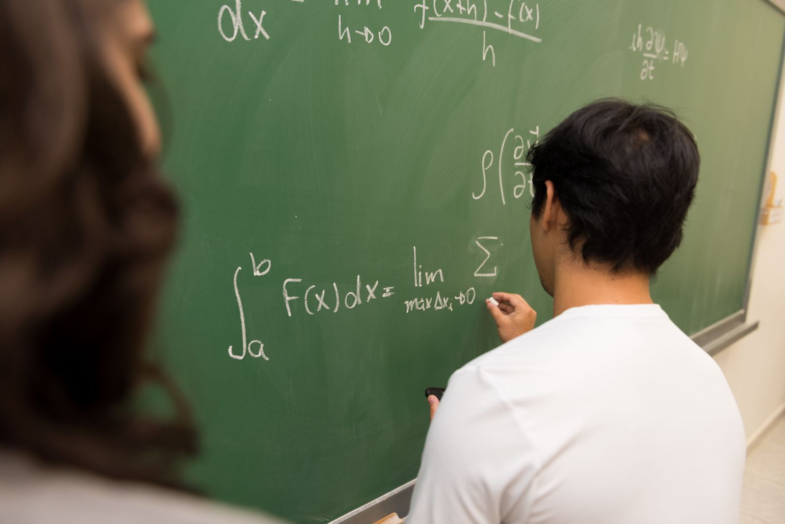 Objetivo da iniciativa é oferecer formação continuada para melhoria do ensino da Matemática