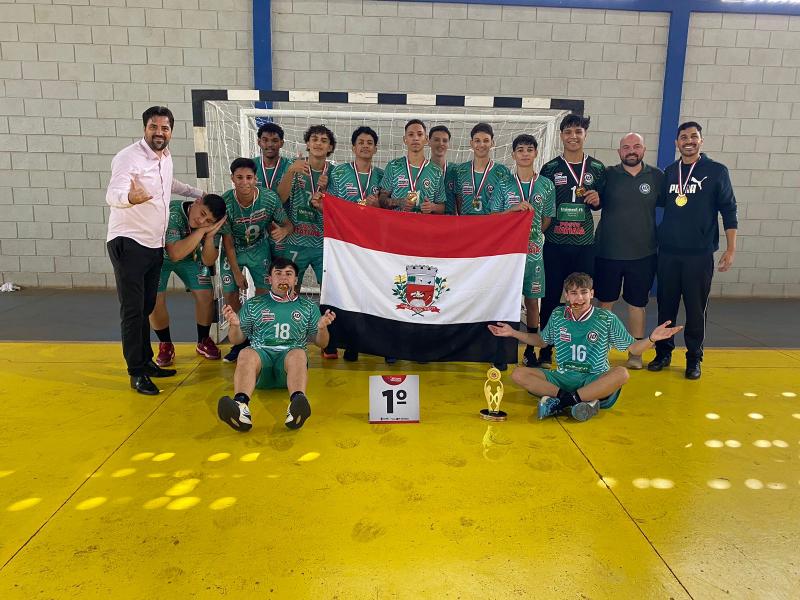 Equipe de handebol masculino também conquistou ouro nesta quinta-feira