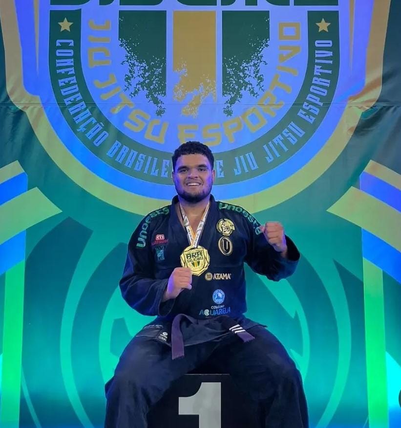 Em junho, Lucas foi campeão nacional da categoria faixa roxa, adulto, acima dos 100 kg