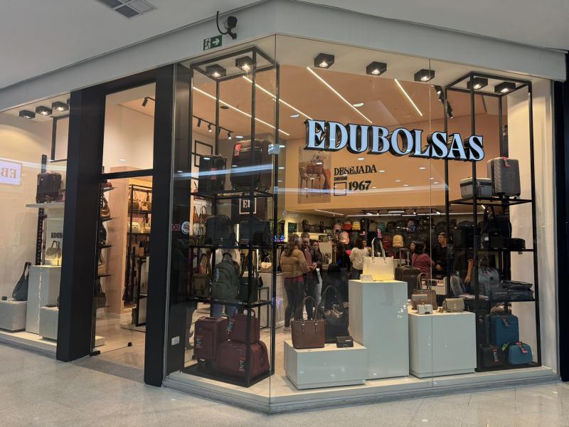 A nova loja Edu Bolsas, inaugurada no Parque Shopping