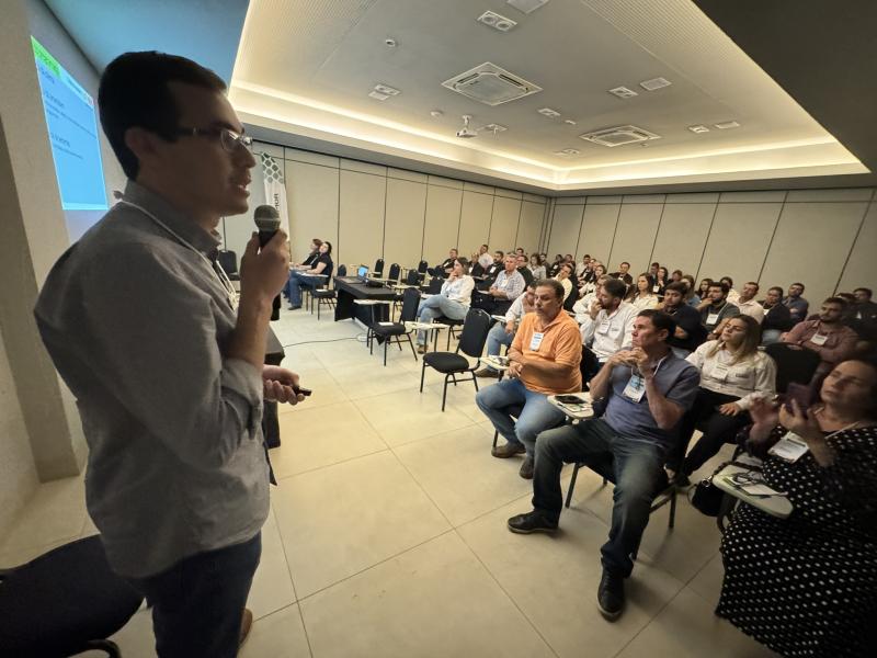 Engenheiro agrônomo Carlos Felipe Cordeiro, mestre com especialização na cultura do amendoim