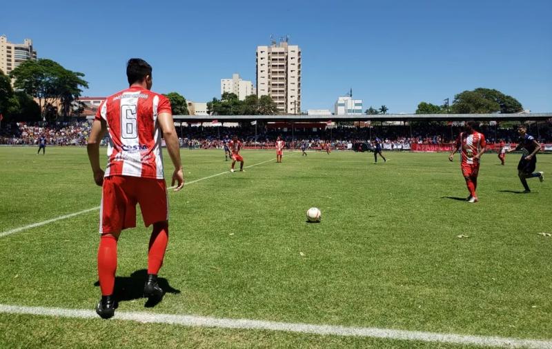  Sete partidas da rodada inicial da 1ª divisão serão disputadas neste domingo, dia 8, às 10h