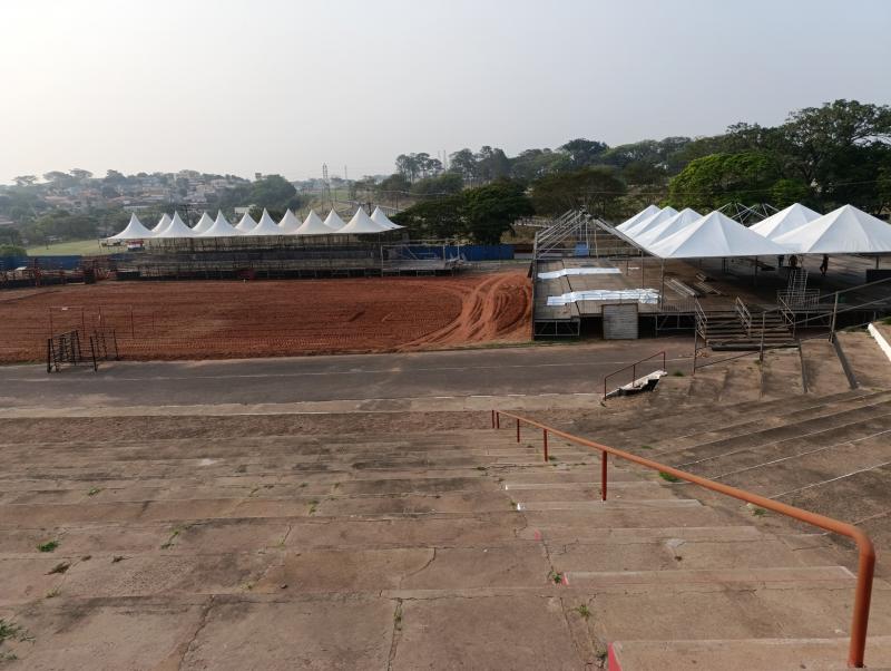 Recinto está preparado para receber a festa de quinta a domingo