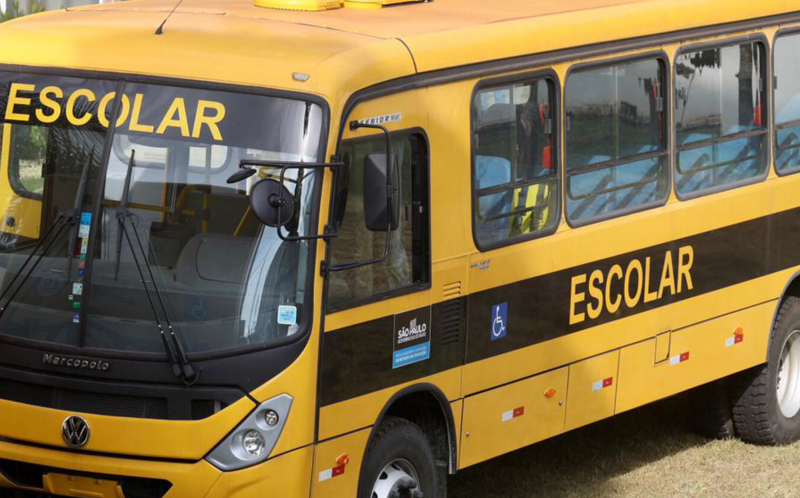 Criança foi esquecida em ônibus escolar municipal por mais de oito horas