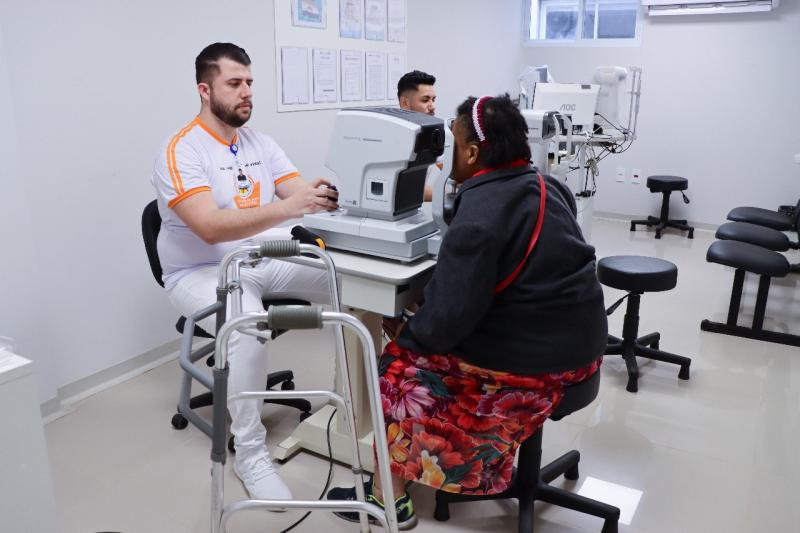 Mutirão Oftalmológico para pacientes que esperam na fila para cirurgia de catarata é realizado pelo Banco de Olhos e Santa Casa de Prudente há 10 anos