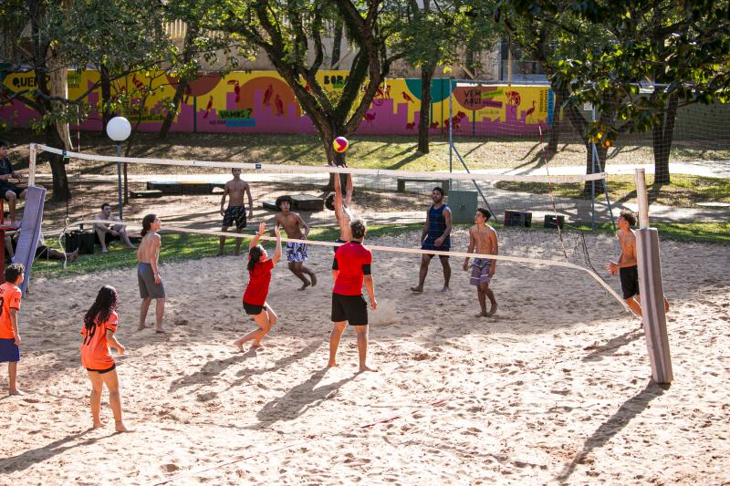 Público poderá participar do Festival de Vôlei de Praia, que terá a participação dos ex-atletas