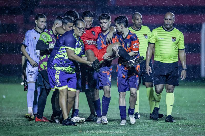 Lance que causou a fratura a perna de Rian aconteceu no 2º tempo da partida entre Floresta Club e Grêmio Ana Jacinta 