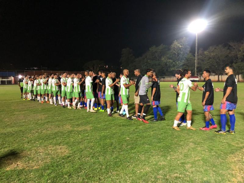 Estádio Caetano Peretti teve sistema de iluminação inaugurado na partida de abertura do Amadorzão 2024 entre Parreira FC e Vida Mansa 