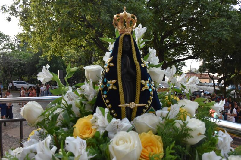 Santuário de Nossa Senhora Aparecida celebra 6 missas neste sábado em homenagem à padroeira