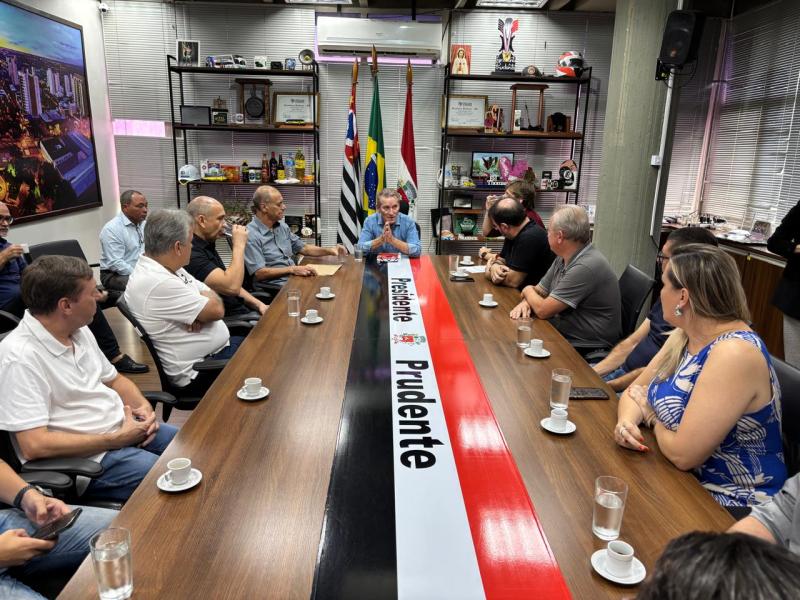 Processo de transição foi iniciado na manhã desta terça-feira com apresentação de equipe