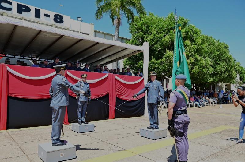 Evento, que reuniu autoridades, foi conduzido em respeito às tradições militares