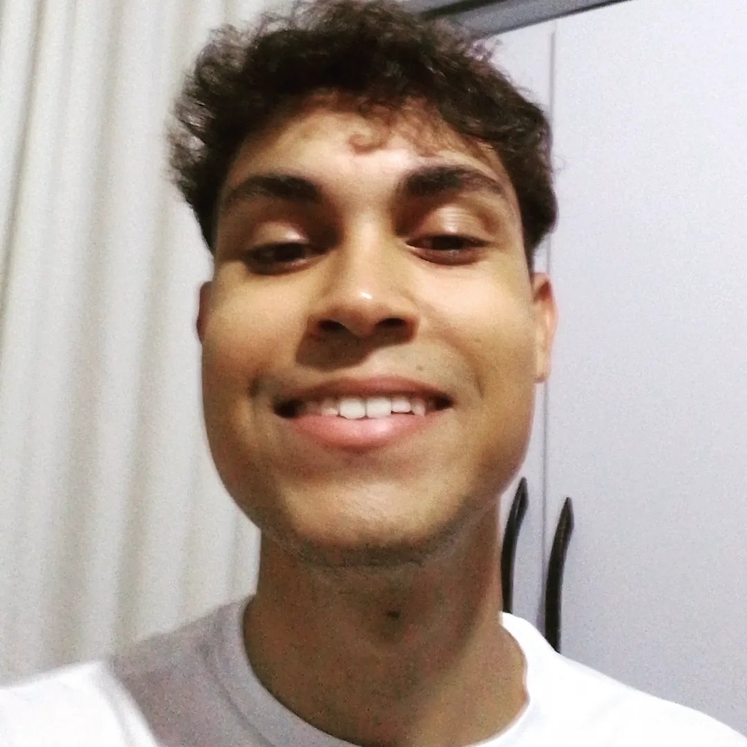 João Pedro Andrade do Nascimento Silva faleceu neste domingo, aos 19 anos