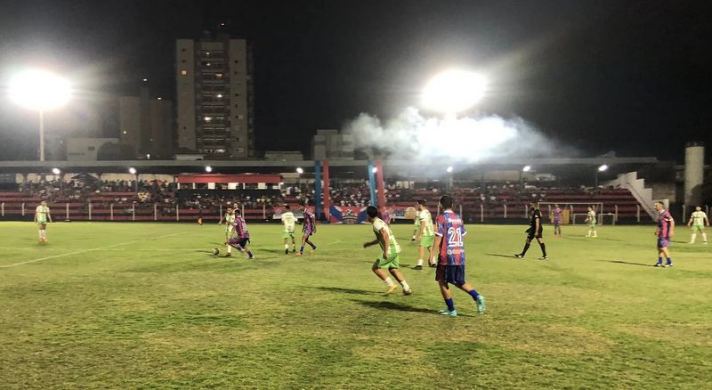 Estádio Caetano Peretti será o palco do duelo entre 