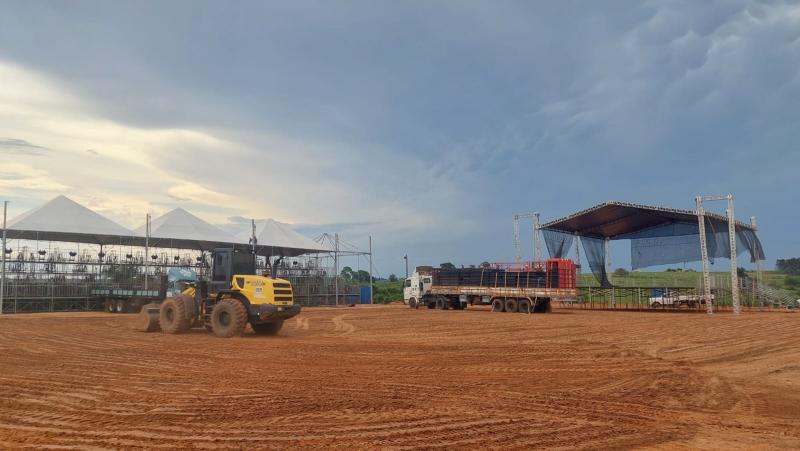 Na terça, últimos ajustes eram feitos no Recinto de Exposição Antenor de Mello