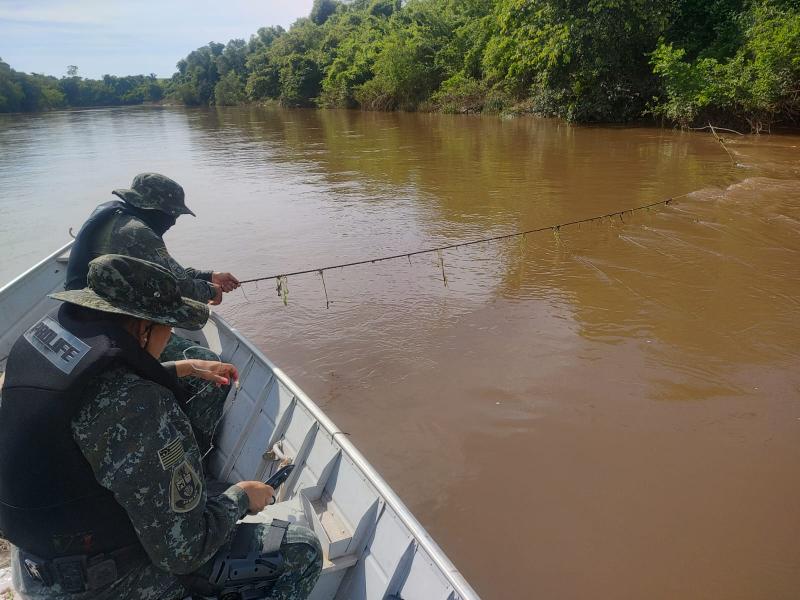 Equipamentos estavam armados de forma irregular no Rio Aguapeí, em Flórida Paulista