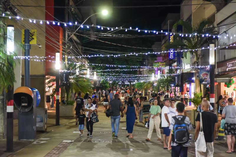 Comércio central de Prudente começou a funcionar em horário estendido no início desta semana