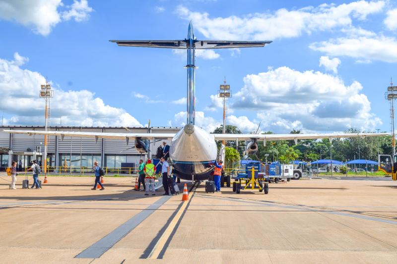 Oito voos movimentam cerca de 1,5 mil passageiros no aeroporto prudentino, neste sábado