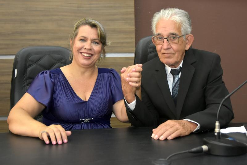 Prefeita Marta Patrícia Stonis da Costa  e o vice Adelino Braga