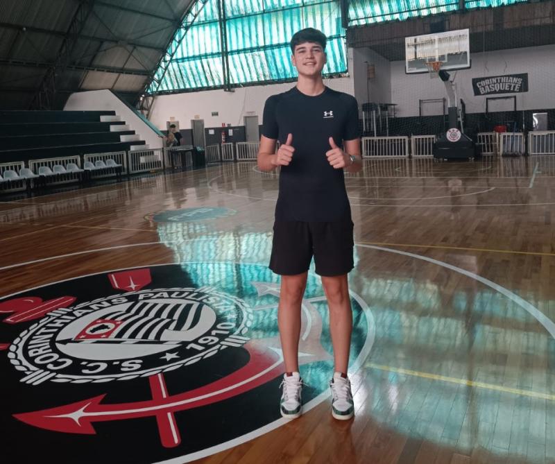 Pedro Jianelli foi aprovado no Sub-15 de basquete do Corinthians e se apresenta ao clube no próximo dia 27