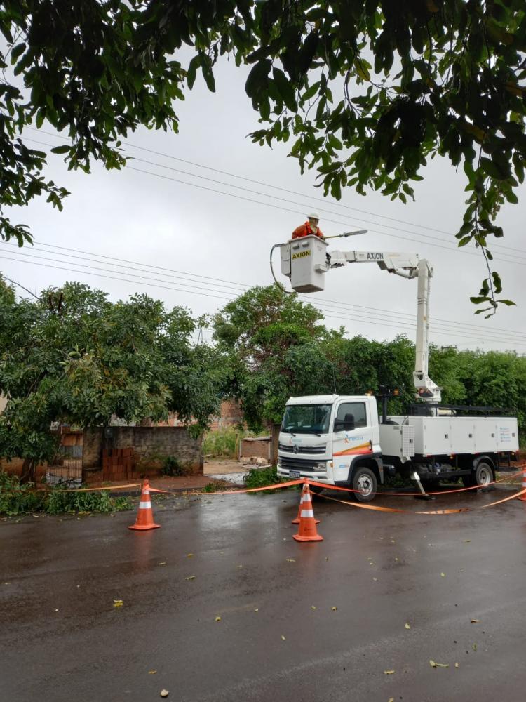 Trabalhos serão realizados com rede ligada, sem interrupções no fornecimento de energia