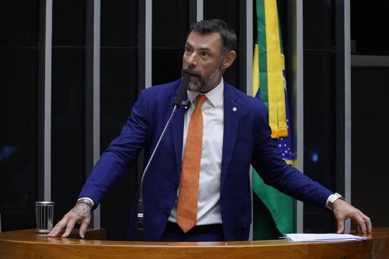 Marangoni é membro do Parlasul (Parlamento do Mercosul) e e único representante do Estado de São Paulo