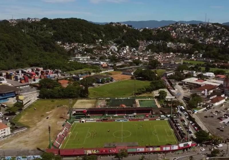 Estádio Ulrico Mursa, em Santos, é o palco do duelo da 9ª rodada da A2 entre Portuguesa Santista e Grêmio Prudente nesta quarta