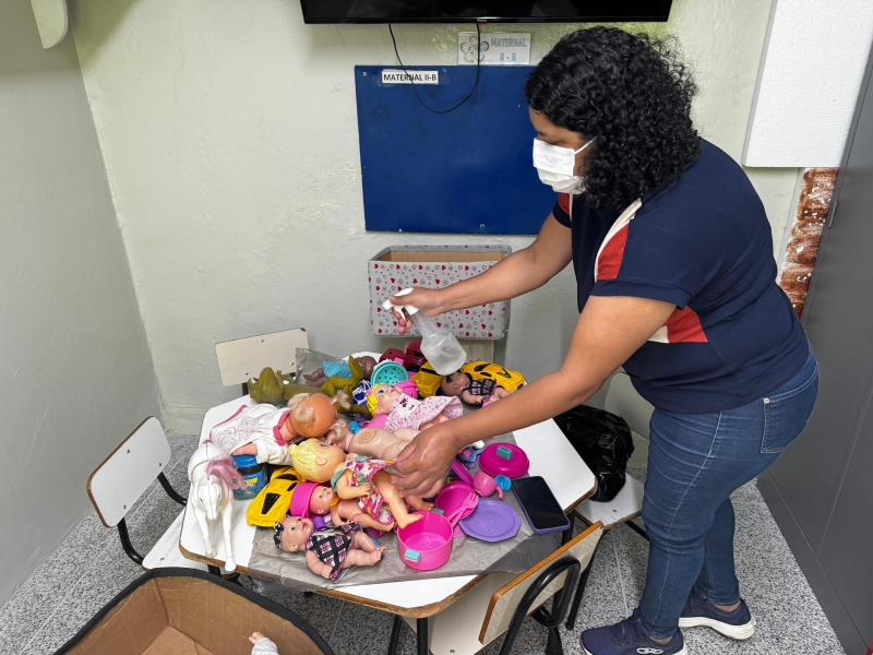 Creche passou por trabalhos de limpeza e higienização de salas, pátios, banheiros, brinquedos e utensílios