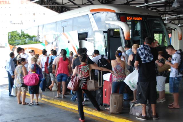 Empresas disponibilizarão dois ônibus extras por dia para atender à demanda crescente