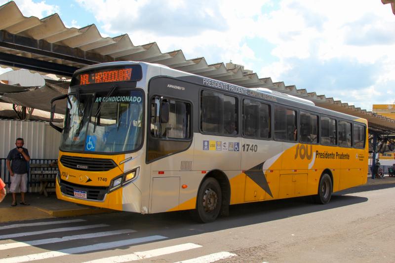 Prefeitura informa que, por enquanto, não haverá́ reajuste no transporte coletivo